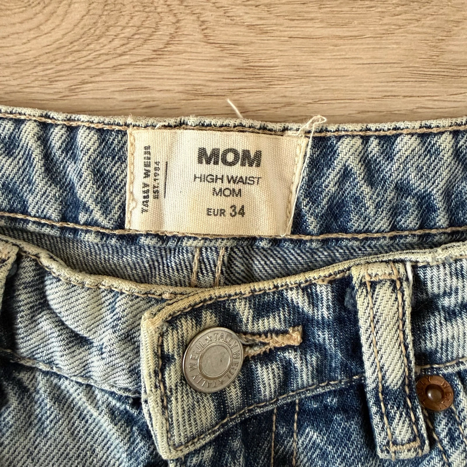 Jeans Mom de talle alto azul desgastado – photo 5